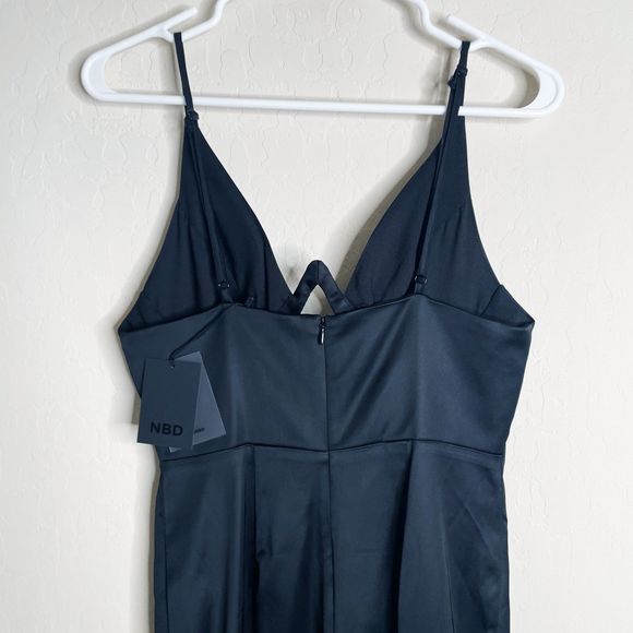 NEW NBD Black Cutout Underwire Midi Dress - Picture 4 of 9